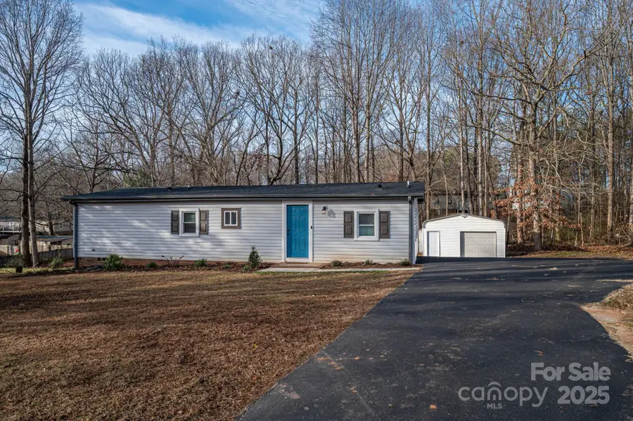 1383 Sandiwood Court, Claremont, NC 28610 - Image #2