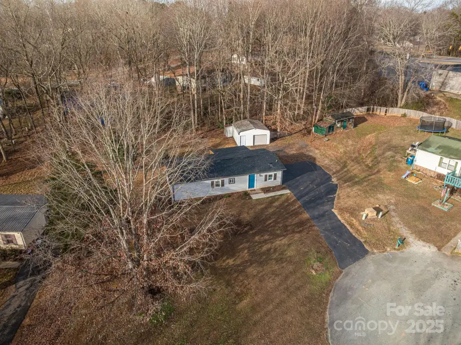 1383 Sandiwood Court, Claremont, NC 28610 - Image #3