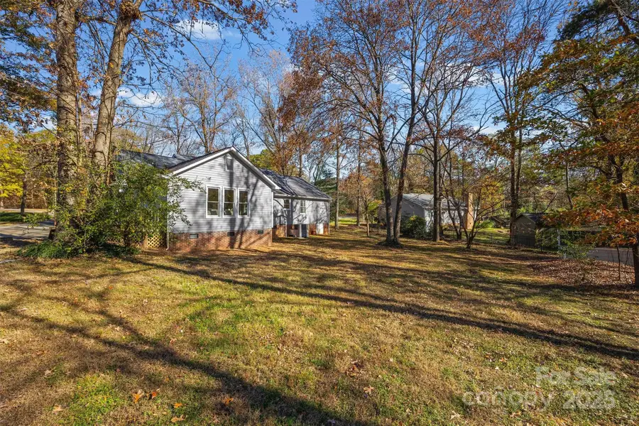 6515 Carmel Hills Drive, Charlotte, NC 28226 - Image #3