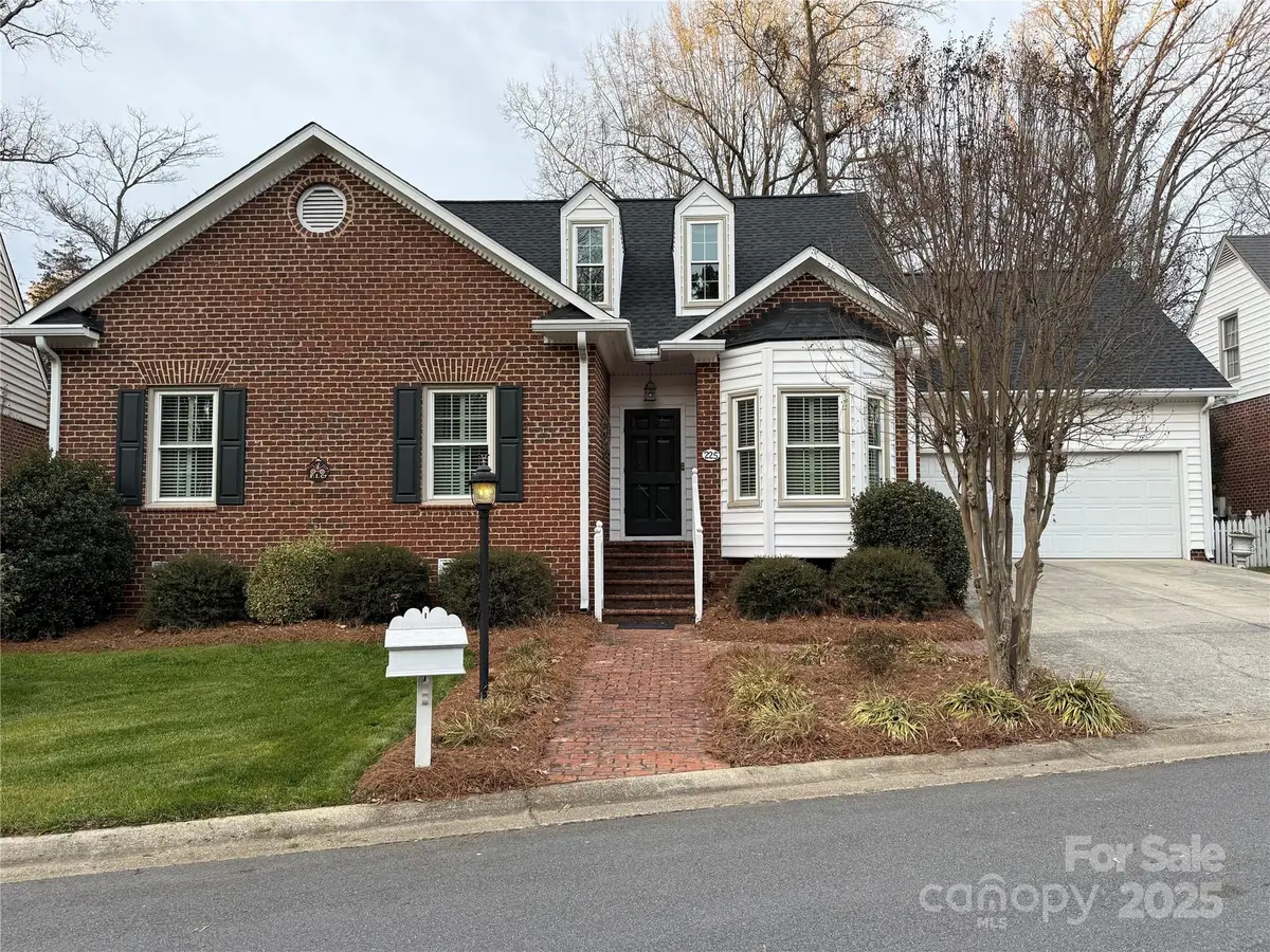 225 Kings Creek Court Ne, Concord, NC 28025 - #1