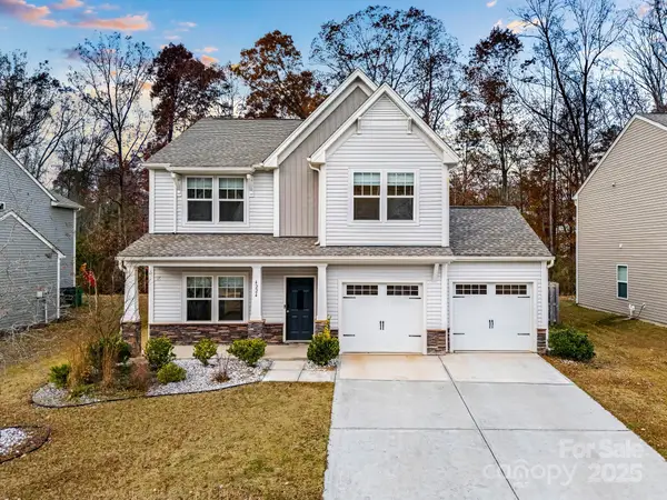 4224 Stockbrook Drive, Charlotte, NC 28215
