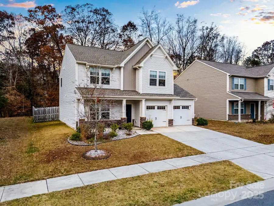 4224 Stockbrook Drive, Charlotte, NC 28215 - Image #2