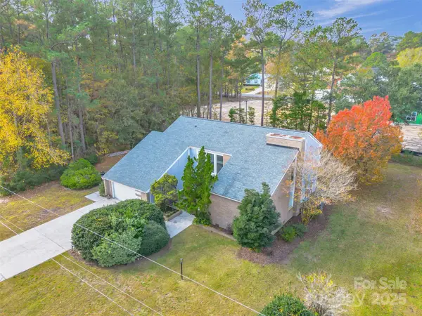 1021 Parkwood Drive Ne, Leland, NC 28451