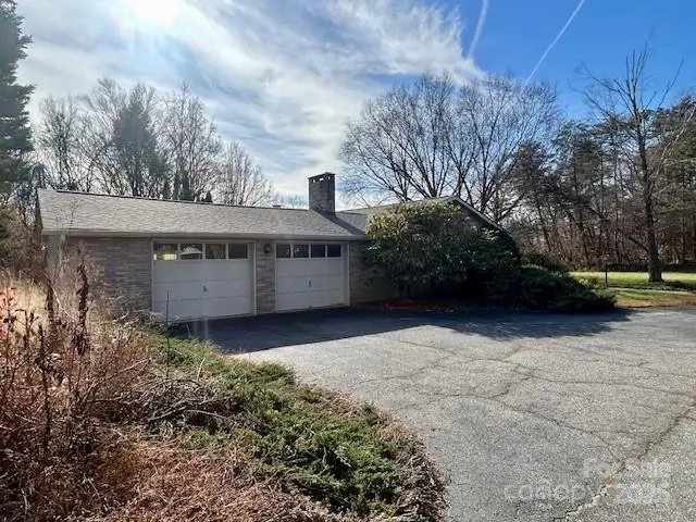 325 Sheldon Street, Hudson, NC 28638 - Image #3