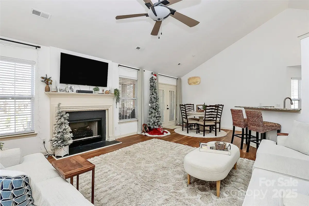 13217 Peacock Lane, Charlotte, NC 28215 - Image #1