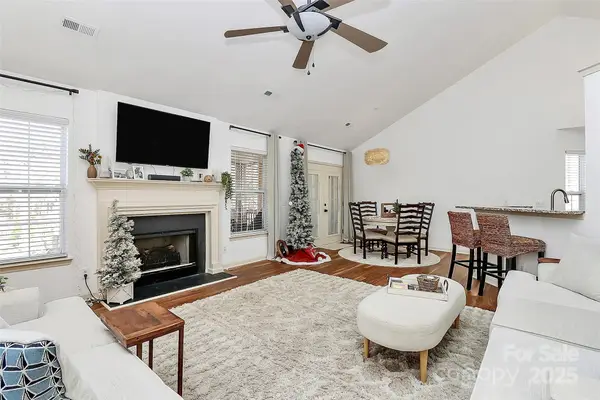 13217 Peacock Lane, Charlotte, NC 28215