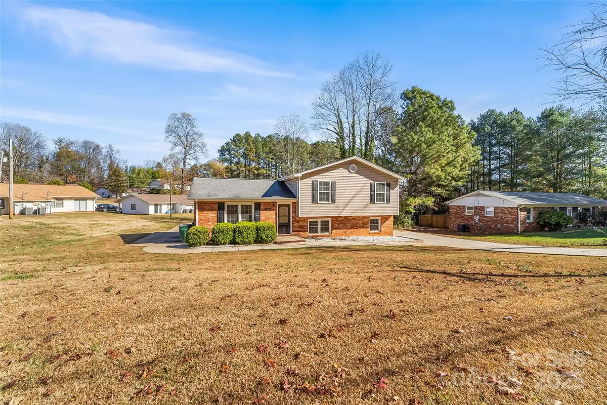 1401 Southwest Boulevard, Newton, NC 28658 - Image #1