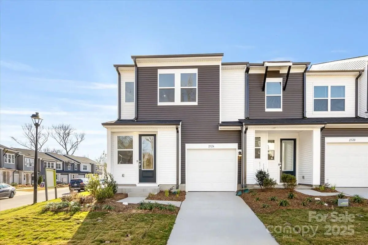 2324 Endeavor Run, Charlotte, NC 28269 - Image #1