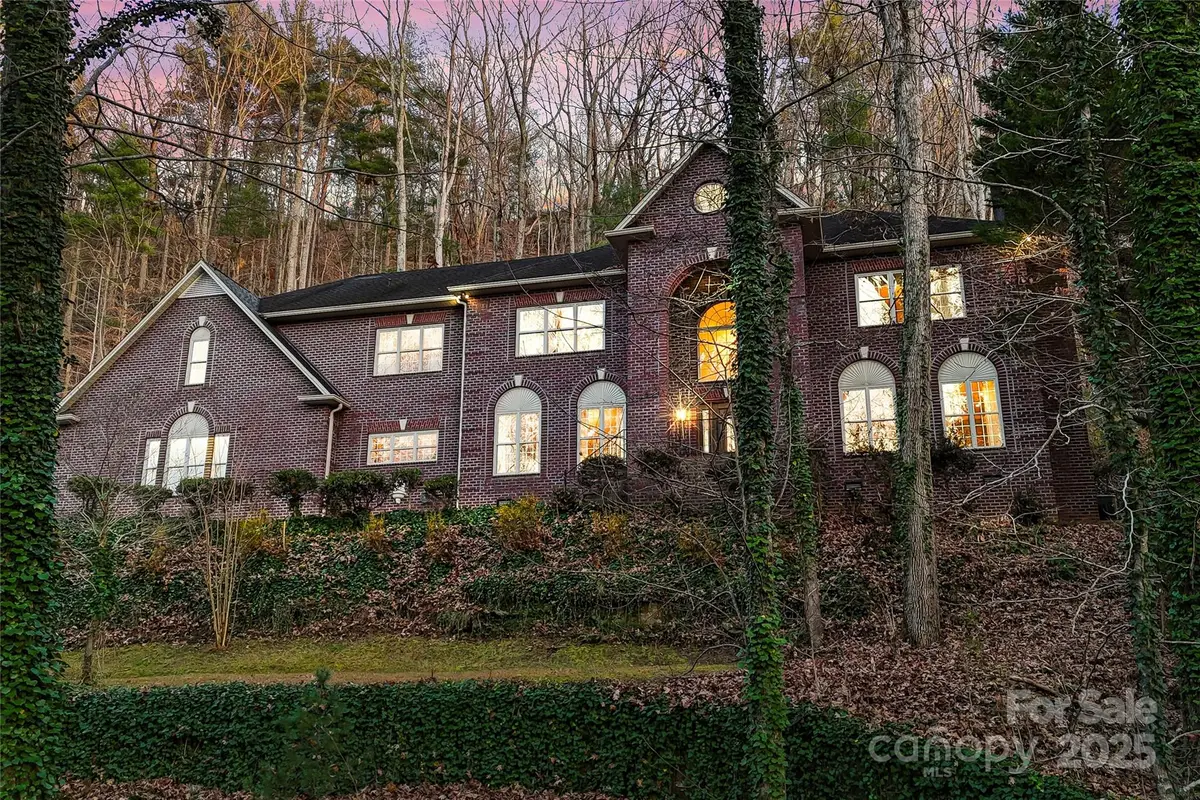 2983 Rockwood Drive, Lenoir, NC 28645 - Image #1