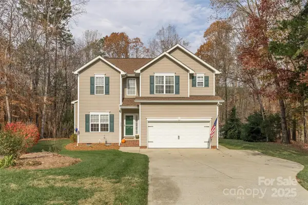 353 Brook Glen Drive, Mooresville, NC 28115