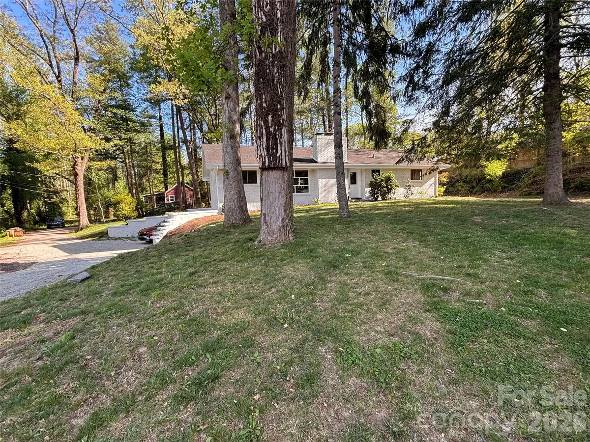 1110 W 3rd Avenue W #multiple, Hendersonville, NC 28739 - #1