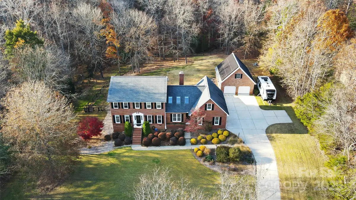 10915 Tara Oaks Drive, Charlotte, NC 28227 - Image #1