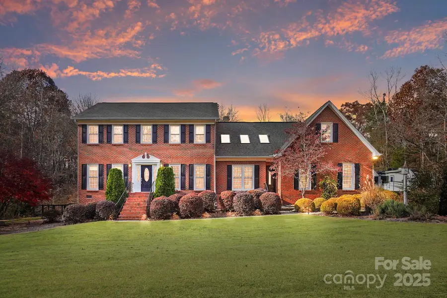 10915 Tara Oaks Drive, Charlotte, NC 28227 - Image #3