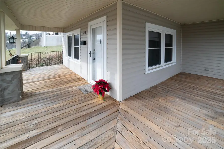 175 Blue Ridge Street, Marion, NC 28752 - Image #2