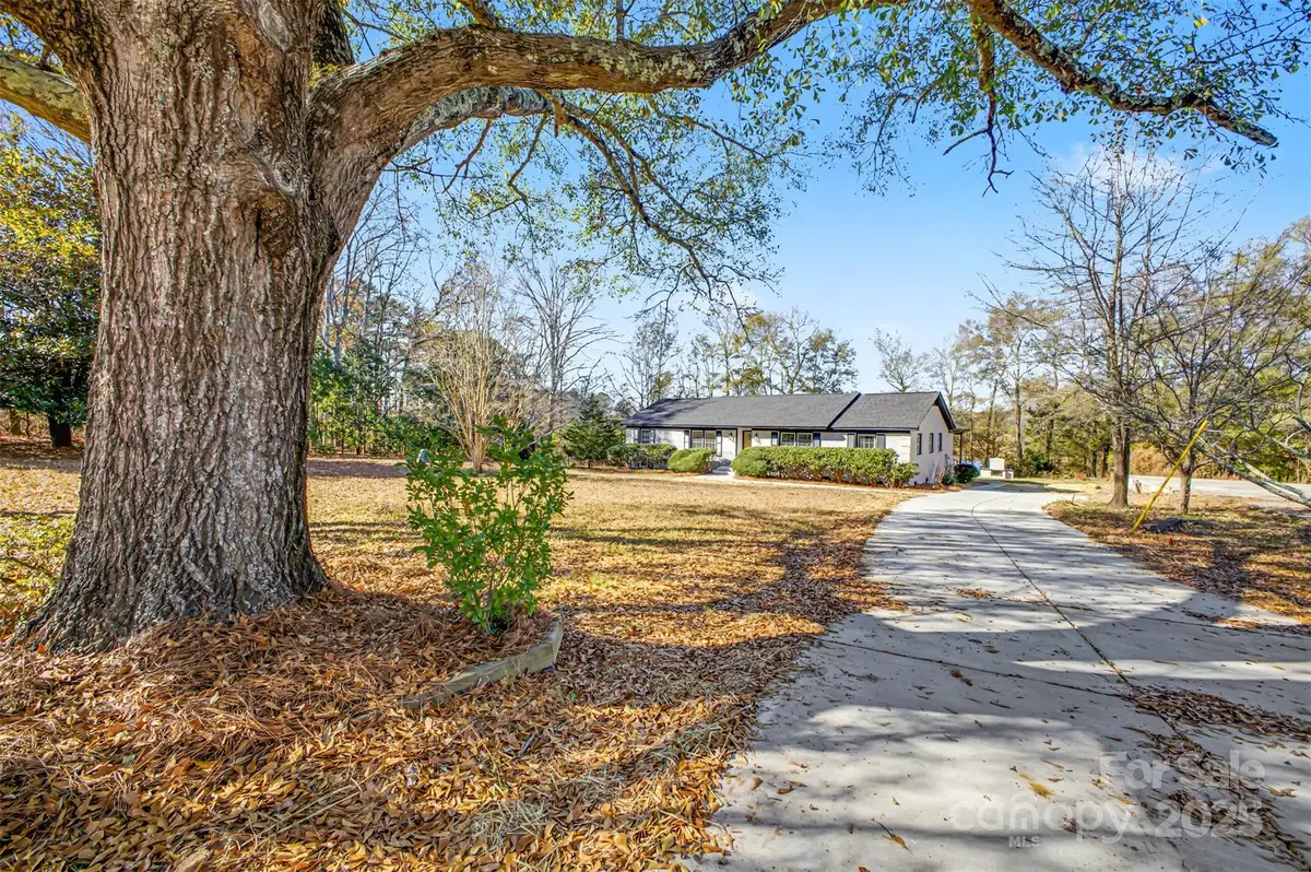 211 Ole Simpson Place, Catawba, SC 29704 - Image #1