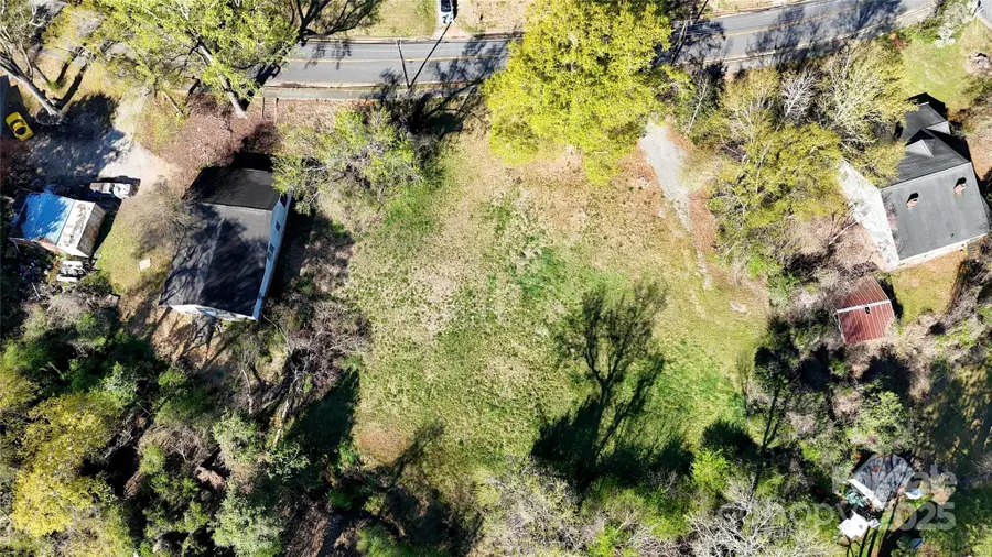 33 Pinecrest Avenue, Great Falls, SC 29055 - Image #2