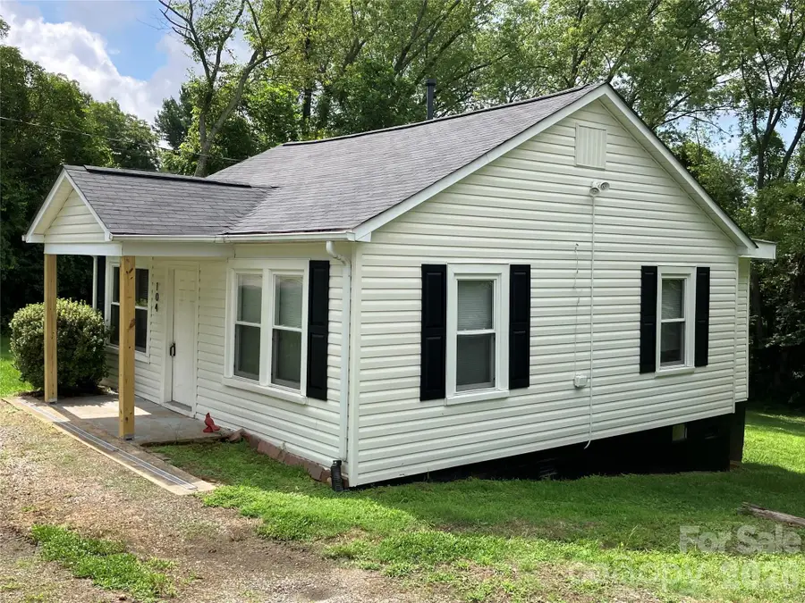 104 Countryside Drive Se, Lenoir, NC 28645 - #2
