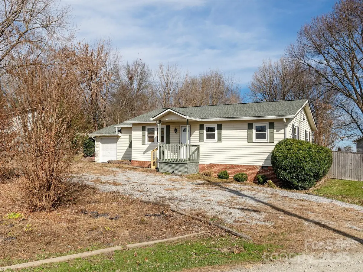 5057 Howard Gap Road, Flat Rock, NC 28731 - Image #1