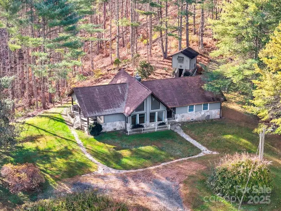 307 Minnie Lane, Bakersville, NC 28705 - Image #2