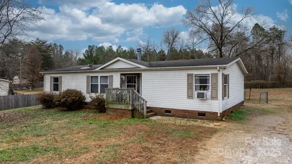 157 Broad Meadow Drive, Statesville, NC 28677
