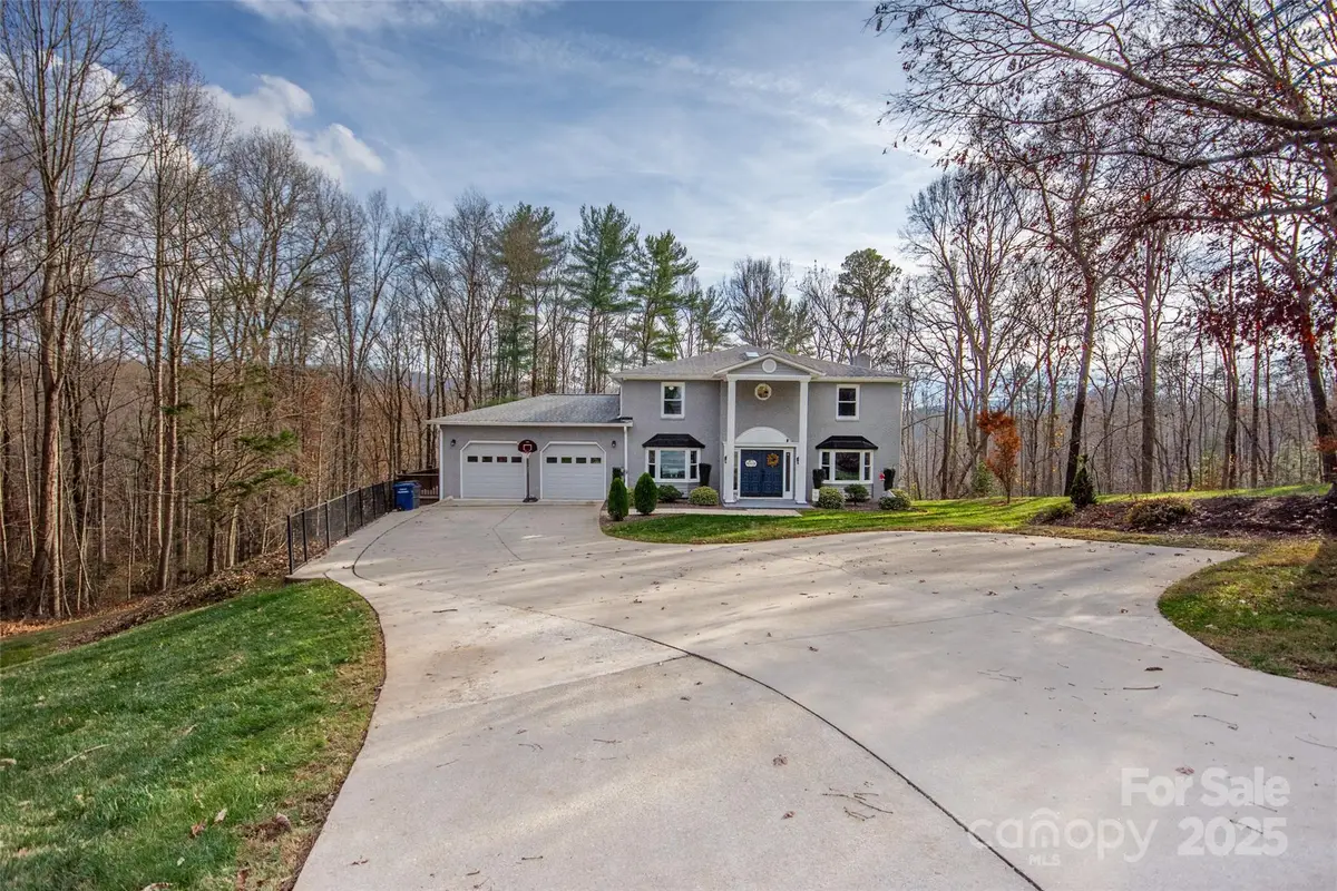 2193 Hawthorne Lane, Wilkesboro, NC 28697 - Image #1