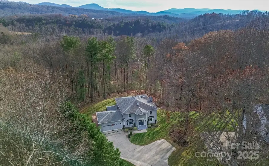 2193 Hawthorne Lane, Wilkesboro, NC 28697 - Image #2