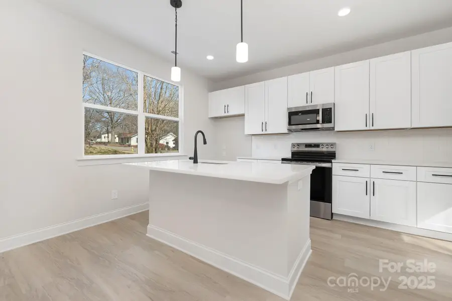 270 N Lackey Street, Statesville, NC 28677 - Image #2