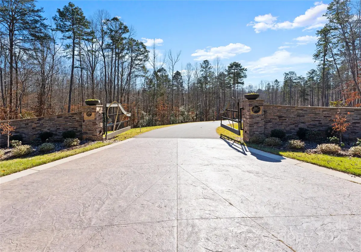 7 Ventosa Drive, Denver, NC 28037 - Image #1