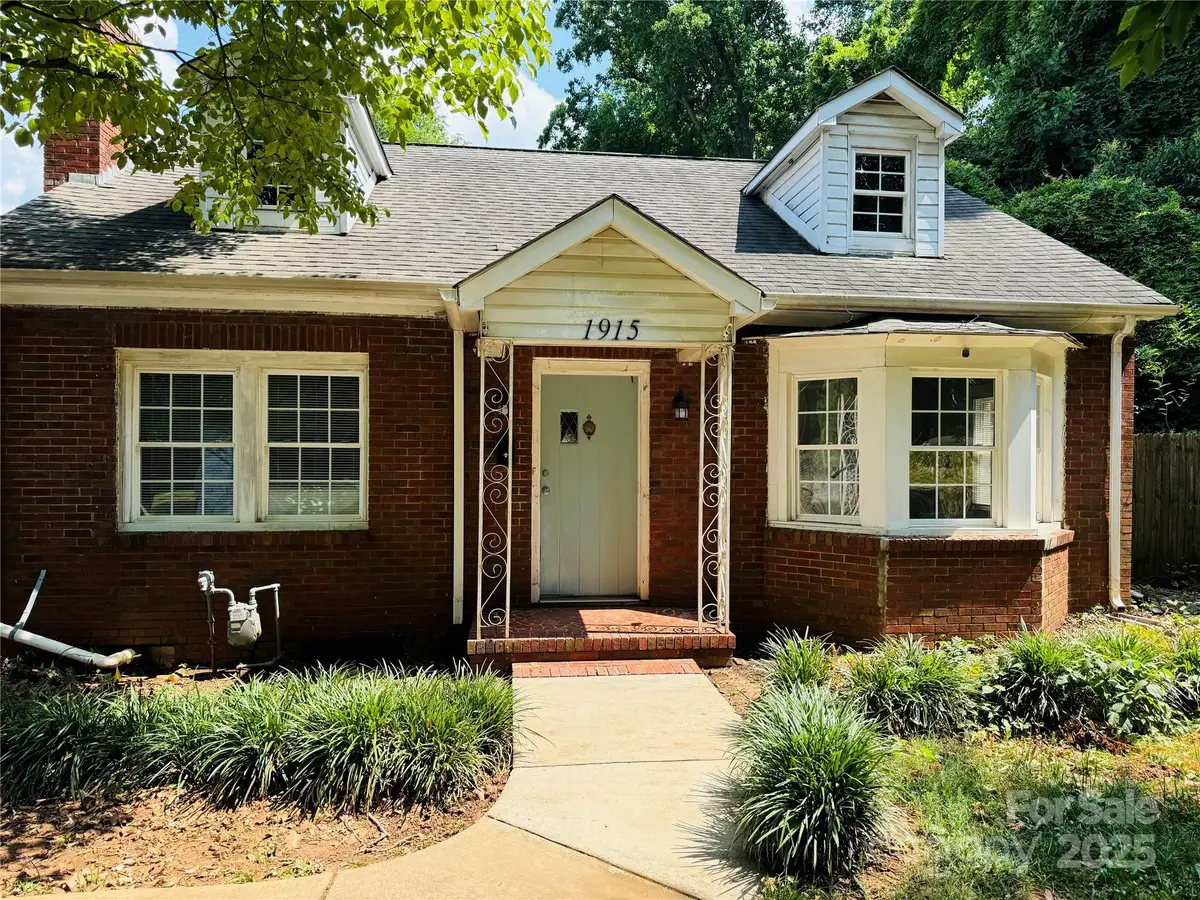 1915 West Boulevard, Charlotte, NC 28208 - Image #1