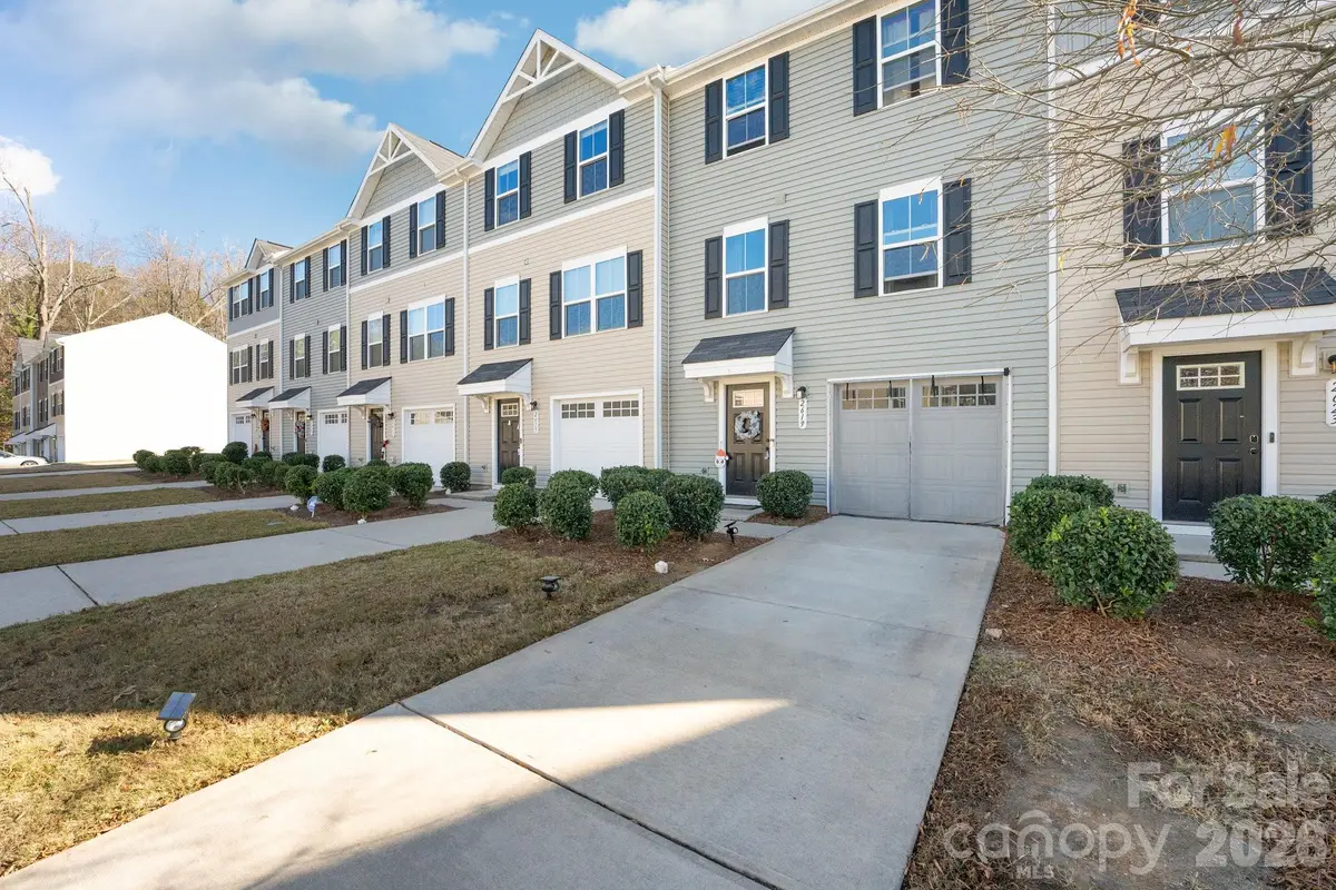 2619 Mccurdy Trail, Charlotte, NC 28269 - Image #1