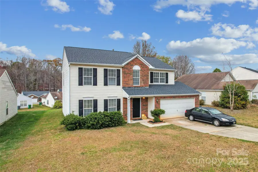 8517 Tweedsmuir Glen Lane, Charlotte, NC 28215 - Image #3