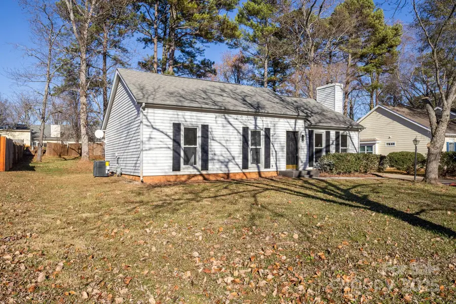 2334 Snow Creek Lane, Charlotte, NC 28273 - Image #2