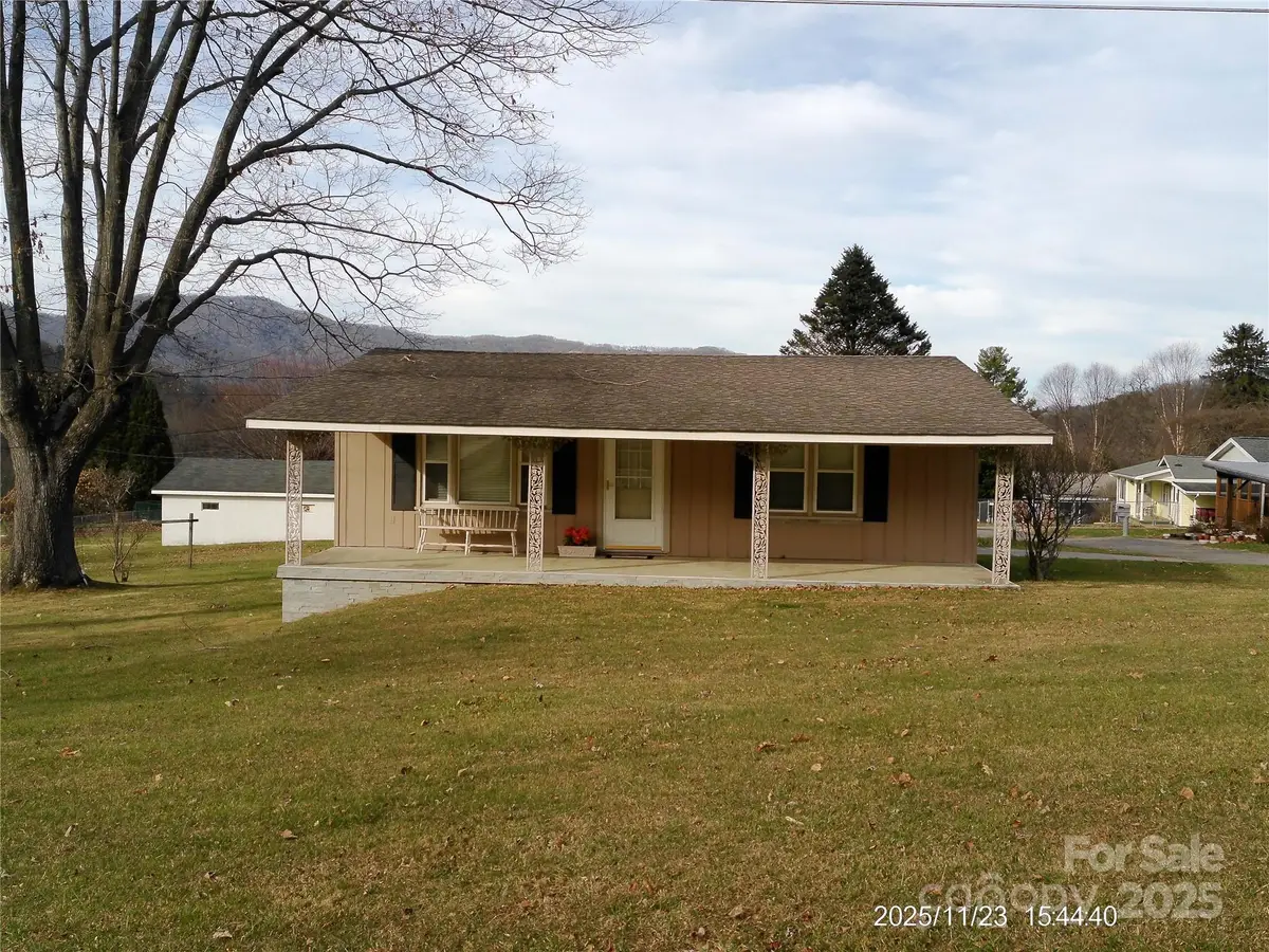 230 Leisure Lane, Waynesville, NC 28786 - Image #1