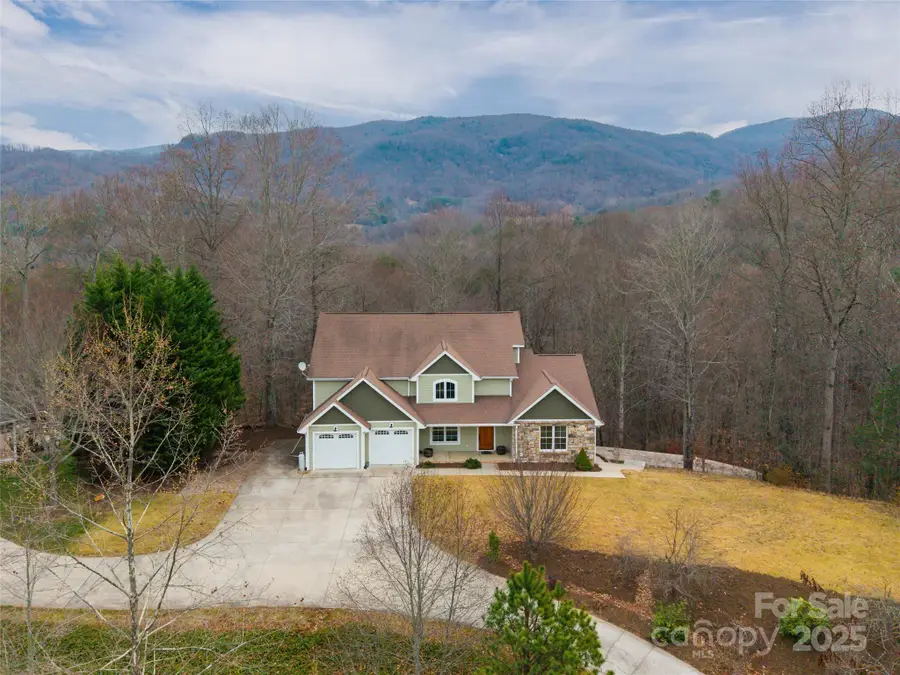 98 Sovereign Lane, Fairview, NC 28730 - Image #3
