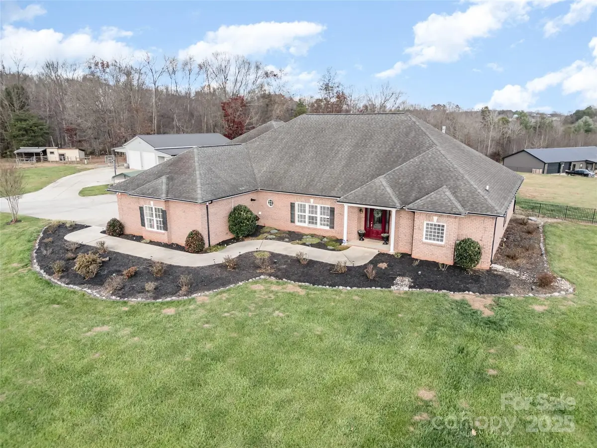 167 Black Road, Statesville, NC 28677 - Image #1