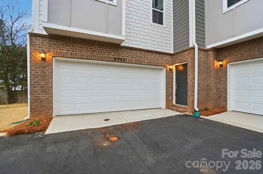 8935 Sharonbrook Drive, Charlotte, NC 28210 - Image #2