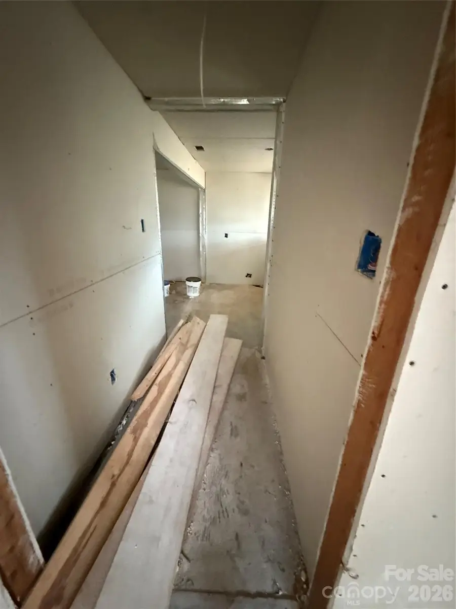 8106 Mount Holly Road, Charlotte, NC 28214 - Image #3