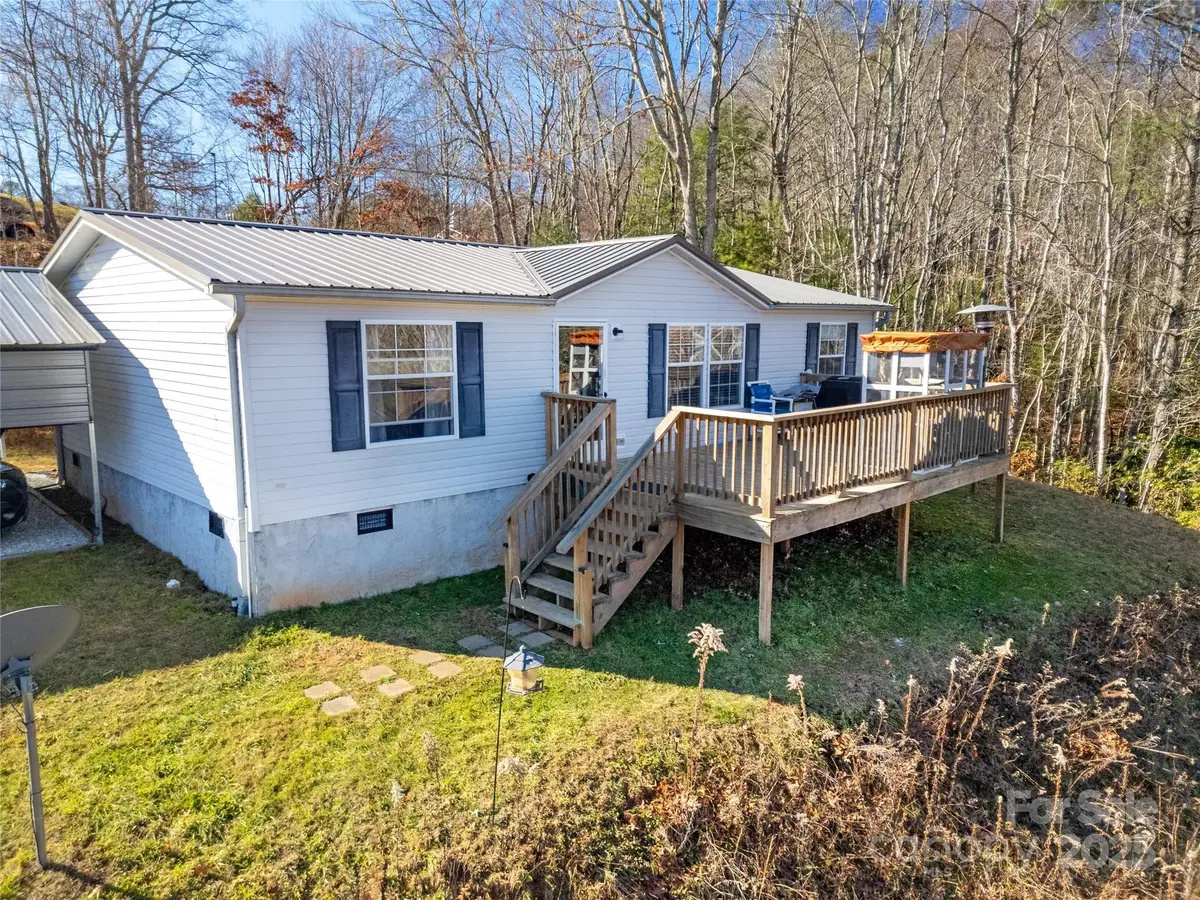 33 N Shadow Run, Balsam Grove, NC 28708 - Image #1
