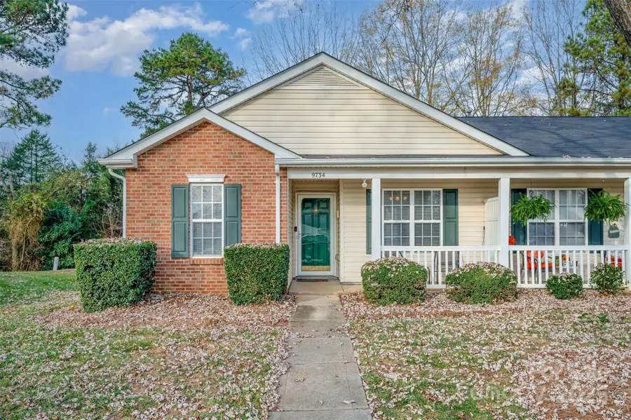 9734 Kennerly Cove Court, Charlotte, NC 28269 - Image #2