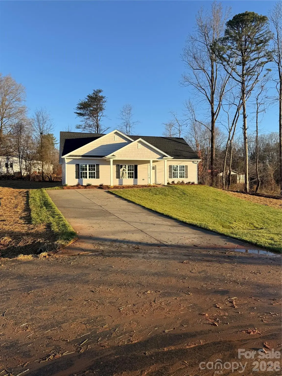 1015 Fairfield Drive, Yadkinville, NC 27055 - Image #1