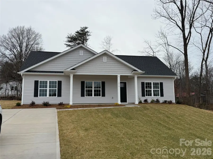 1015 Fairfield Drive, Yadkinville, NC 27055 - Image #2
