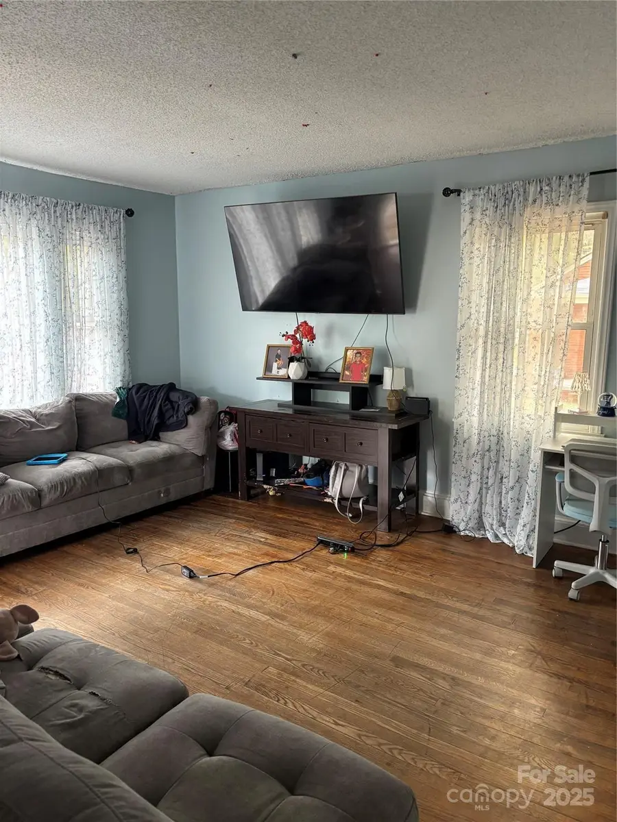 549 W Cama Street, Charlotte, NC 28217 - Image #3