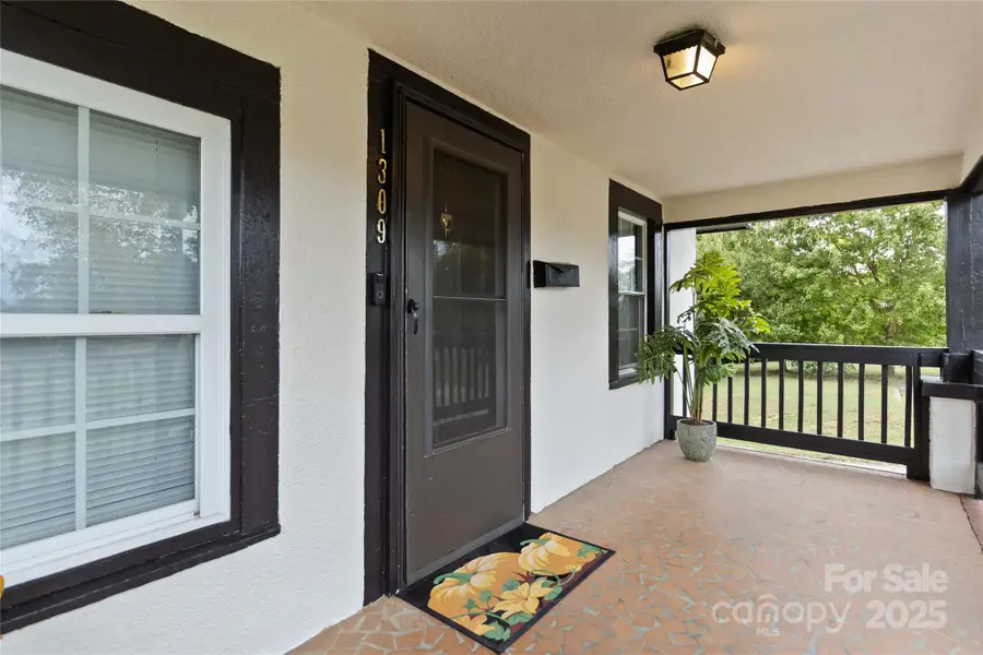1309 Dearborn Avenue, Charlotte, NC 28206 - Image #2