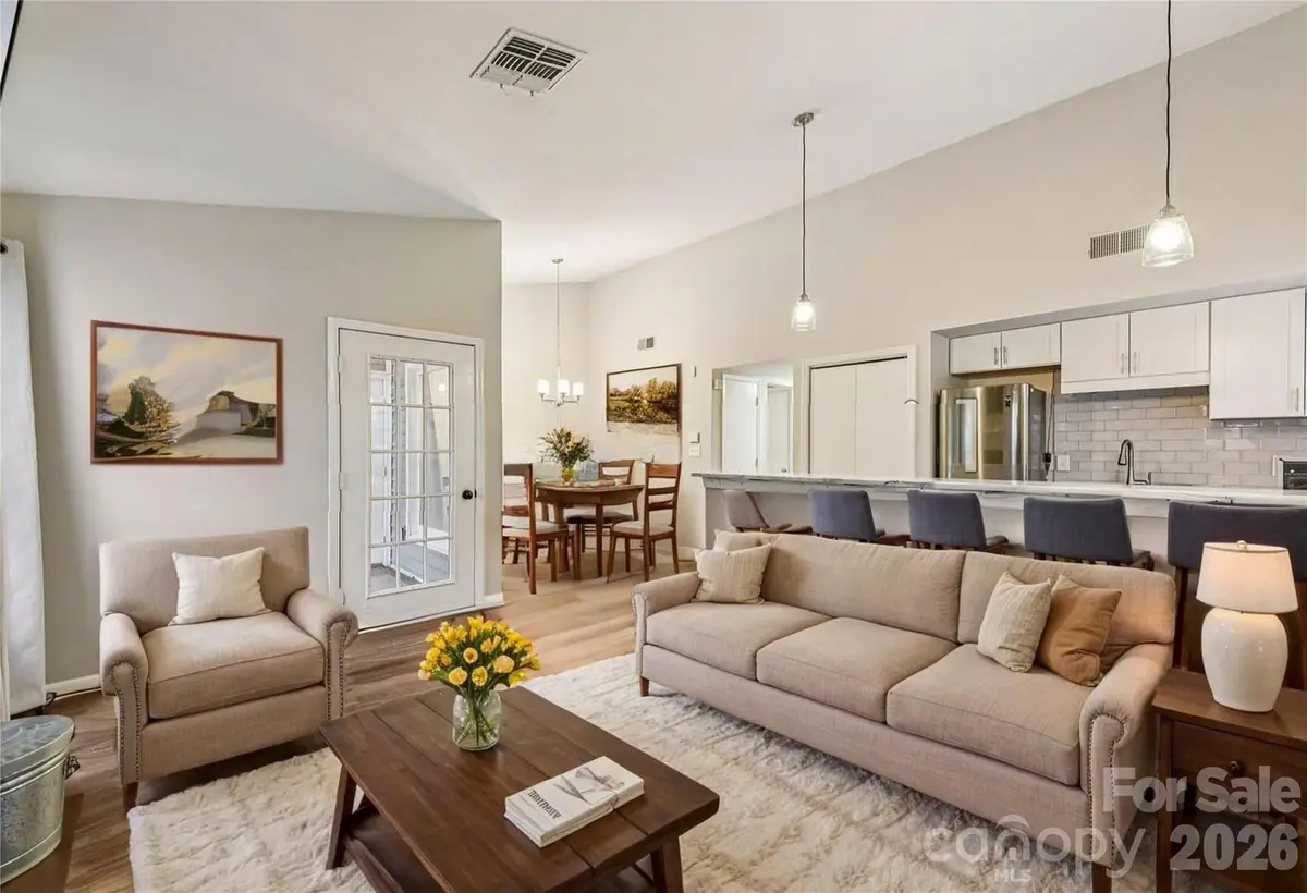 430 Queens Road #732, Charlotte, NC 28207 - Image #1