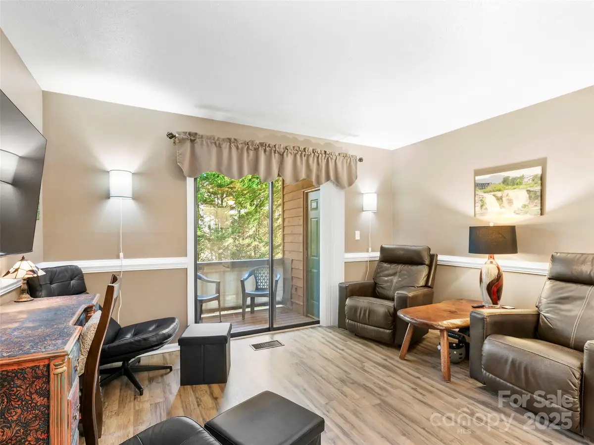 531 Courtwood Lane #2, Hendersonville, NC 28739 - Image #1