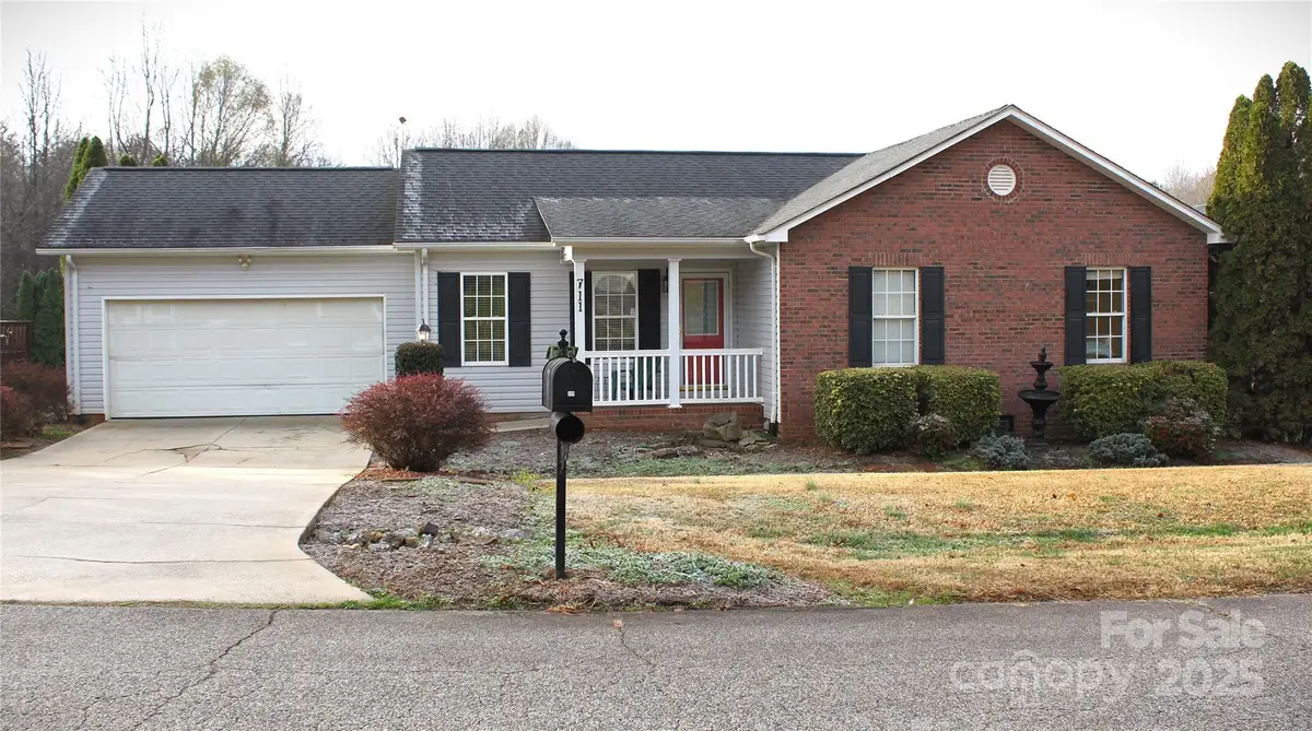 711 Braemore Court Nw, Conover, NC 28613 - Image #1