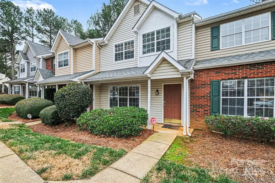 5672 Prescott Court, Charlotte, NC 28269 - Image #2