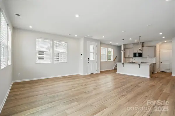 2116 Vinyasa Lane, Charlotte, NC 28215