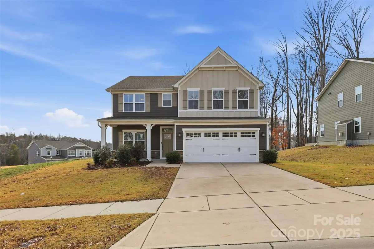 4711 Green Mountain Drive, Charlotte, NC 28215 - Image #1
