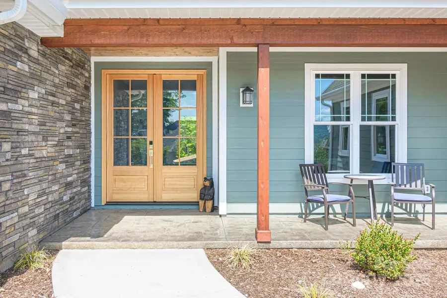 131 Dawn Mist Court, Hendersonville, NC 28791 - Image #2